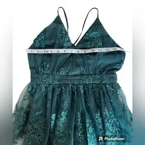Lulus A Love To Remember Emerald Green Lace Backless Skater Dress XS